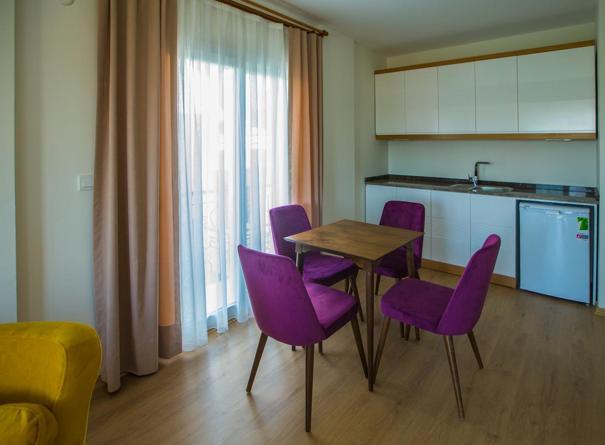 Clementin Suits Siğacık Exteriér fotografie